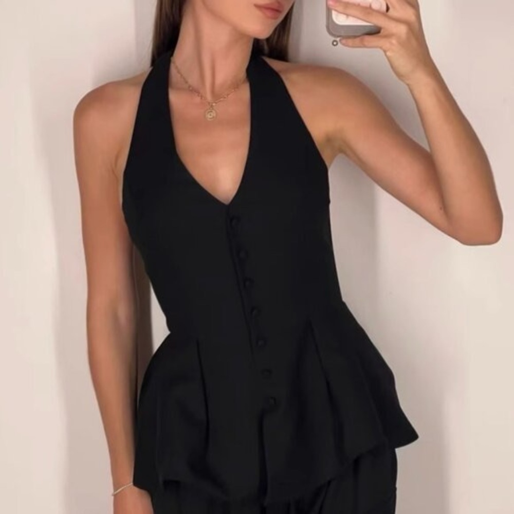 new Reformation Auli pleated button halter top in black - Picture 2 of 7